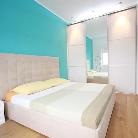 Apartment Mandria *